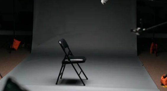 人设带货直播间说话像AI机器人？5 个语言钉公式教你说到用户心坎里！