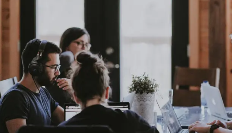 如何用Claude构建一人公司的知识库