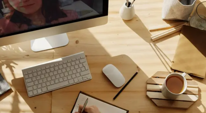 你的社群半死不活？如何用“快闪群+直播发售”，7天盘活客户，打爆业绩